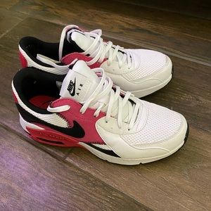 Women’s Nike air max size 7